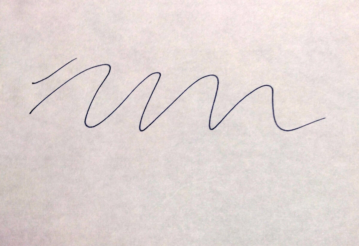 ロットリング スキン 万年筆 XS字　Rotring SKYNN　おまけ：シュナイダー・カートリッジインク黒（6本入）を1箱_画像10