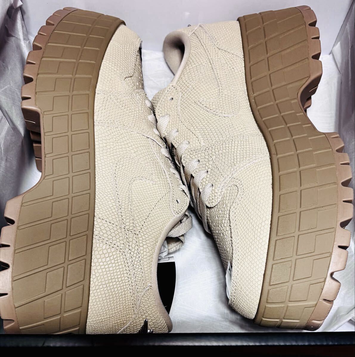 ☆送料込■新品27.0cm■ナイキ エア ジョーダン 1 ブルックリン LOW AIR JORDAN 1 ラタン/デザートカモ WMNS 厚底【定価.23650円】_画像3