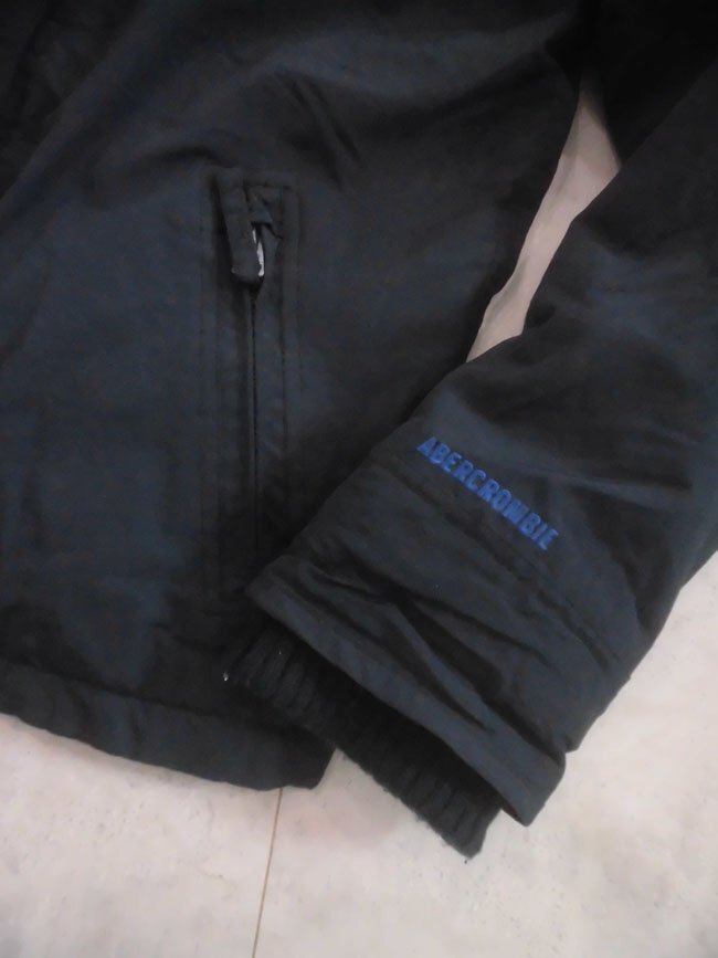 ABERCROMBIE アバクロンビー アバクロ A&Fロゴ刺繍 フード付き リブ ナイロン ジャケット L/フーディ ブルゾン/リブジャケット/紺/メンズ_画像8