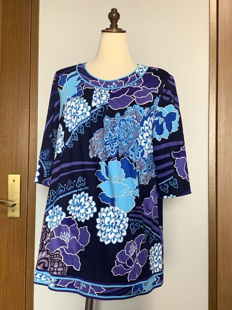 【美品】LEONARD レオナール チュニック　 カンカン 花柄 ストレッチ　サイズ42