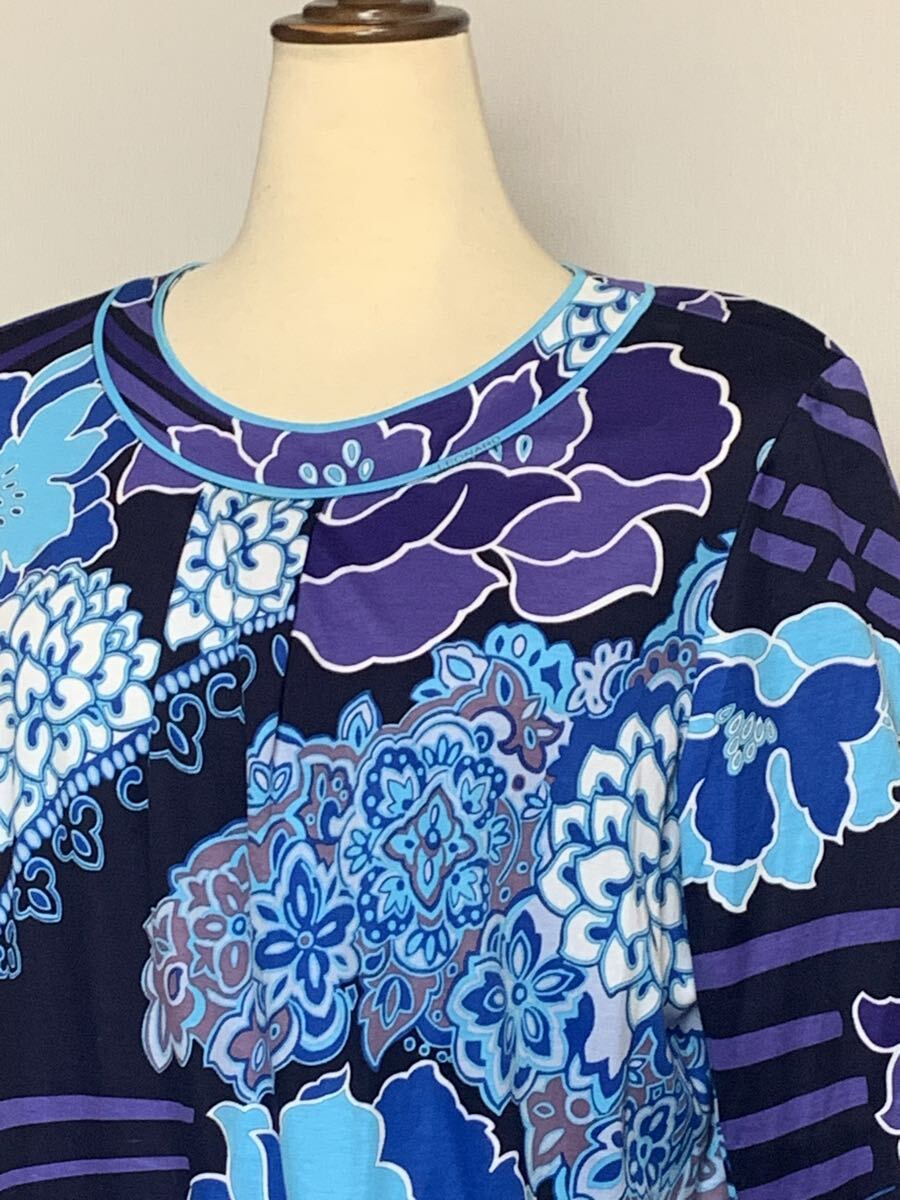 【美品】LEONARD レオナール チュニック　 カンカン 花柄 ストレッチ　サイズ42