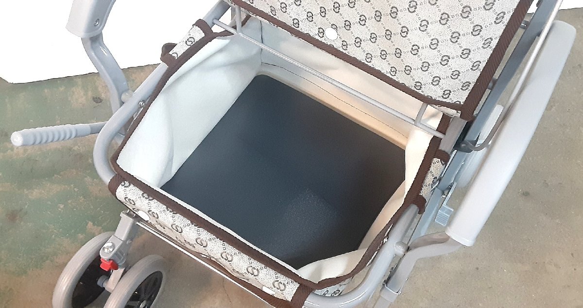  товары для ухода коляская для ходьбы коляска для пожилых складной тип общий через руль. высота регулировка есть поясница .. час. . машина тормоз есть не использовался 101709 *