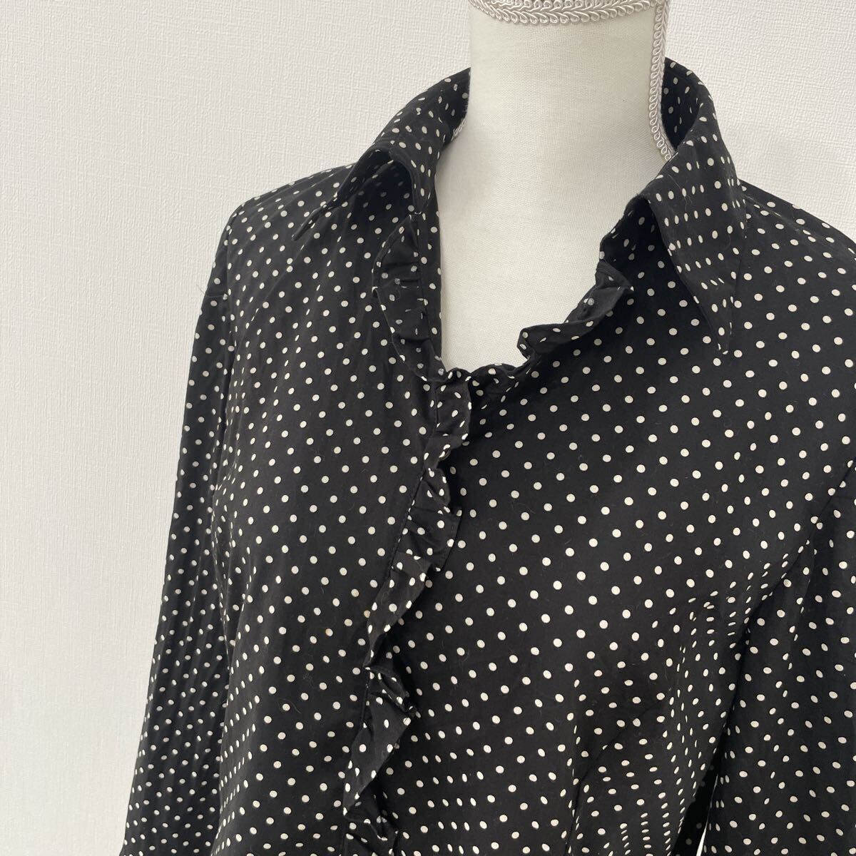 【881】 HANAE MORI ハナエモリ フリルブラウス　シャツブラウス　トップス　長袖　白黒ドット　ブラック×ホワイト　サイズ40 レディースM_画像5