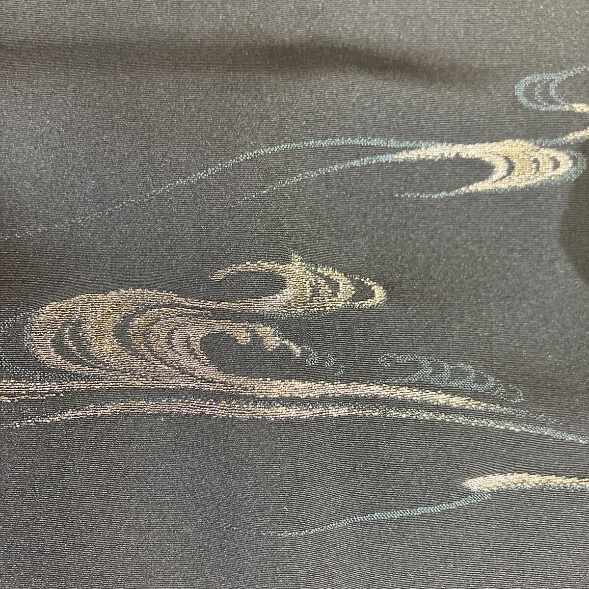 一右衛門No2225 羽織 30枚まとめ売り 黒羽織 金通し 縫い取り 刺繍 友禅 正絹着物 大量まとめ売り大処分_画像8