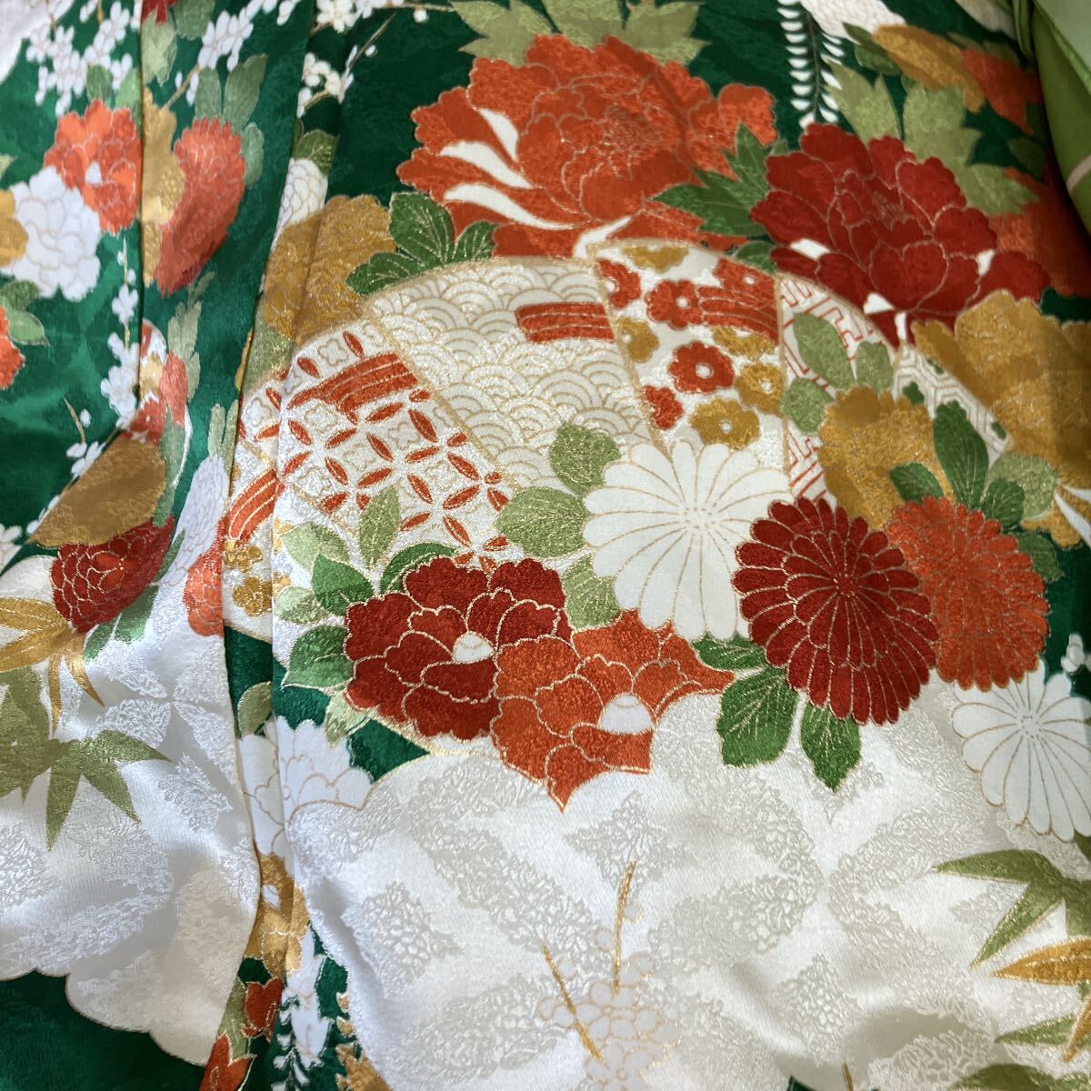 一右衛門　No2232 振袖　8枚　長襦袢　1枚まとめ売り大処分　 京友禅 金駒刺繍 正絹着物 昭和レトロ 金彩友禅 振袖_画像8