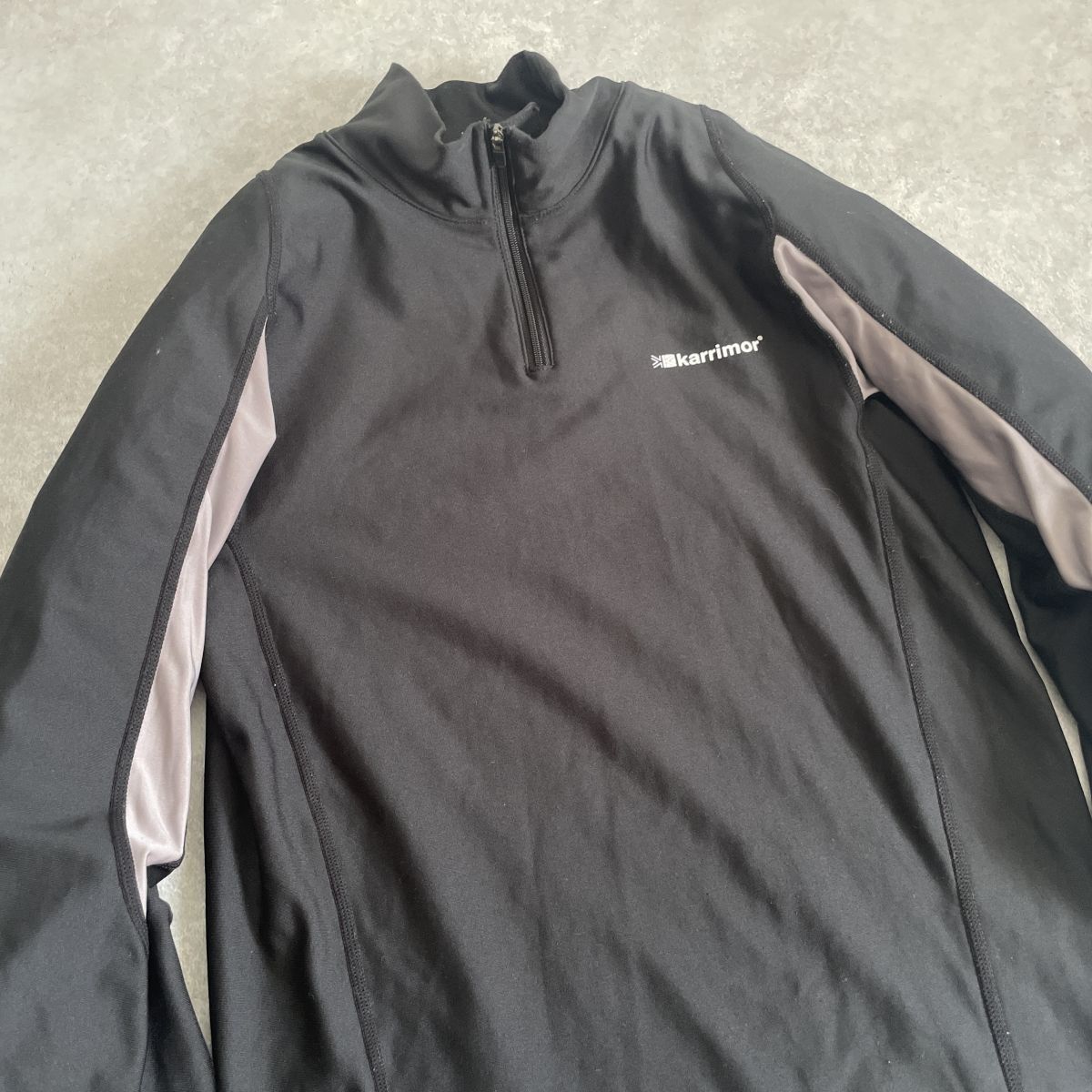karrimor●Mサイズ●ロゴ プリント ハーフジップ アウトドア 立ち襟 スタンドカラー ロングスリーブ プルオーバー トップス●カリマー_画像3