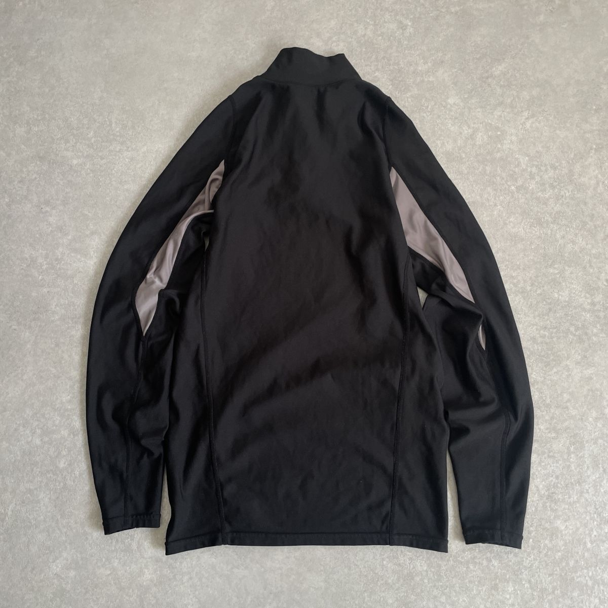 karrimor●Mサイズ●ロゴ プリント ハーフジップ アウトドア 立ち襟 スタンドカラー ロングスリーブ プルオーバー トップス●カリマー_画像6