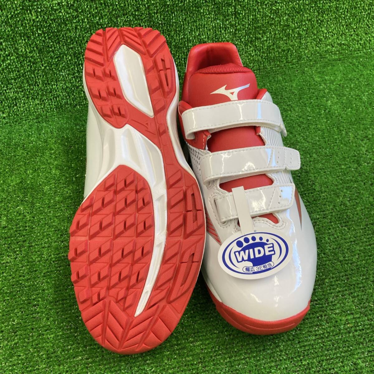 510 ミズノ トレーニングシューズ ホワイト×レッド 26.0cm 11GT222162 3E ライトレボトレーナー 新品_画像3