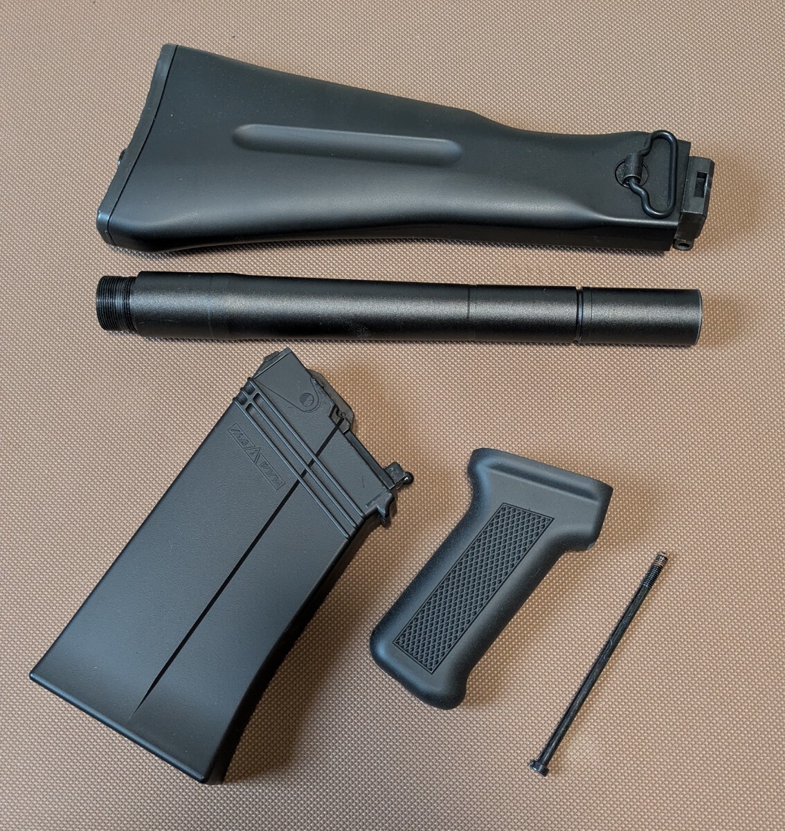 東京マルイ サイガ12K用 マガジン、ストック、グリップ、ソードオフアウターバレル_画像1