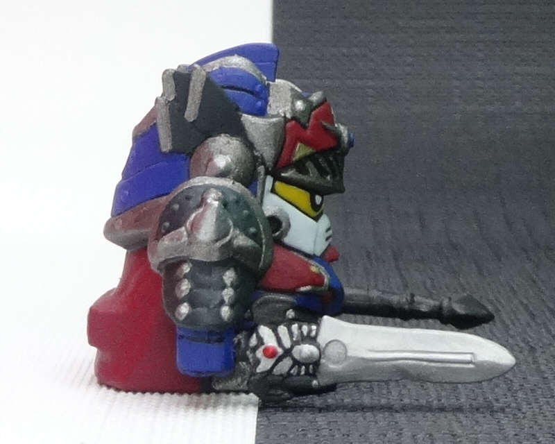 ガン消し 皇騎士ガンダムFA 消しゴム SDガンダム外伝 フィギュア リペイント ナイトガンダム ガシャポン_画像3