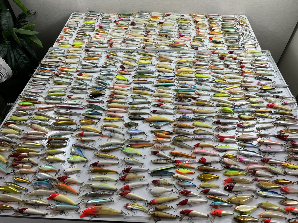 11697-09★1円～釣具/ルアー/600点以上おまとめ/大量/オールドルアー/ハードルアー/タックルハウス/ザファースト/フィッシング/バスルアー_画像1