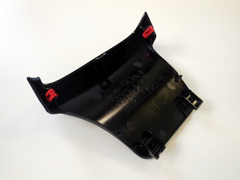 【新品】50.51.55系 プリウスに☆ トヨタ純正 アッパー ボックス プレート　艶ありブラック 黒 PHV　センターコンソール トレイ用 パネル　_画像4