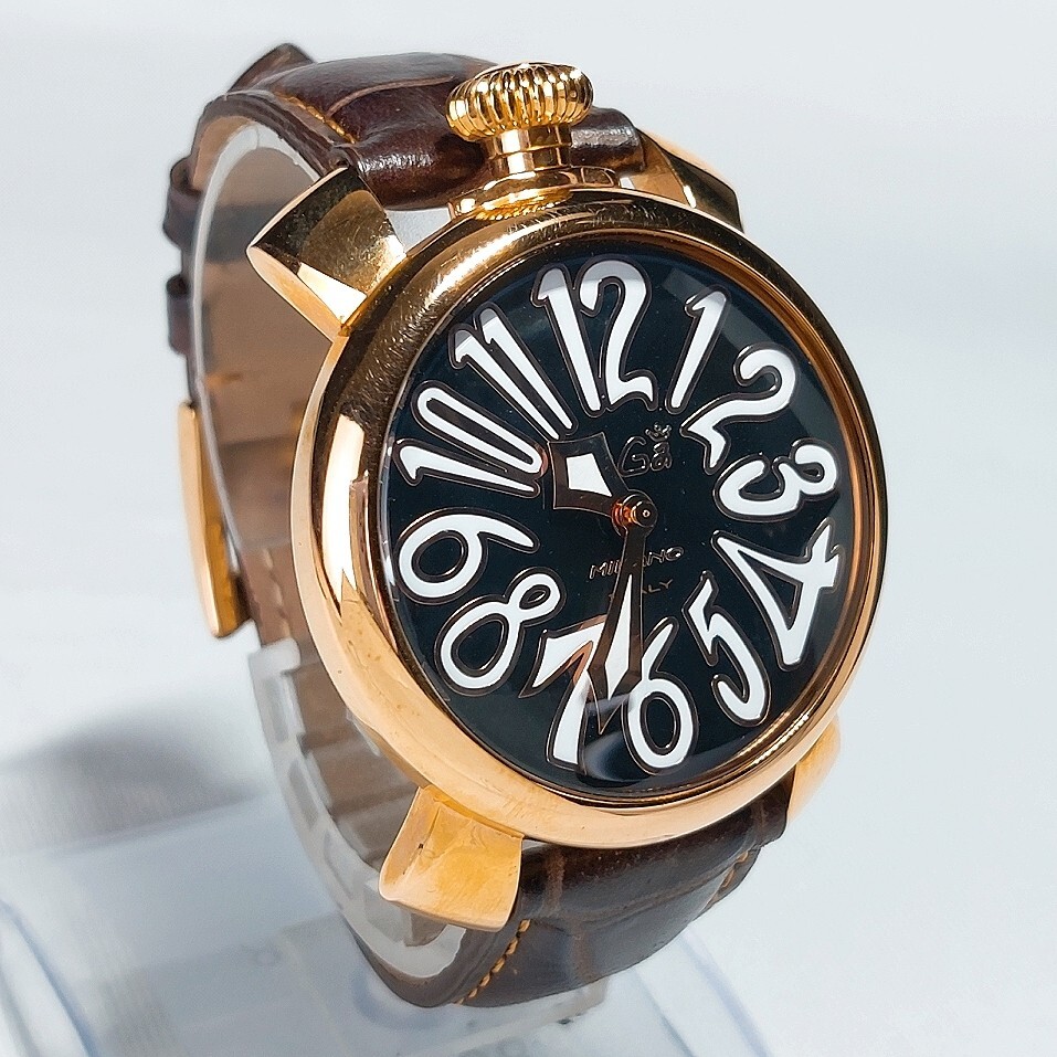 美品 GaGaMILANO ガガミラノ MANUALE マヌアーレ 40 腕時計 5021.3 クオーツ アナログ ラウンド ゴールド ブラック コレクション 動作OK_画像3