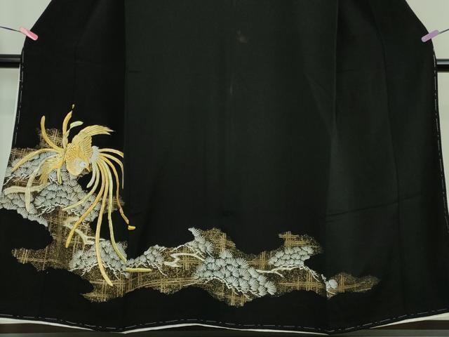平和屋着物■豪華黒留袖　刺繍　鳳凰松文　金銀彩　正絹　逸品　DAAO0998xg_画像3