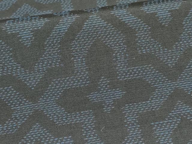 平和屋着物■本場大島紬　泥染　幾何学花文　正絹　逸品　DAAK7229yyy_画像4