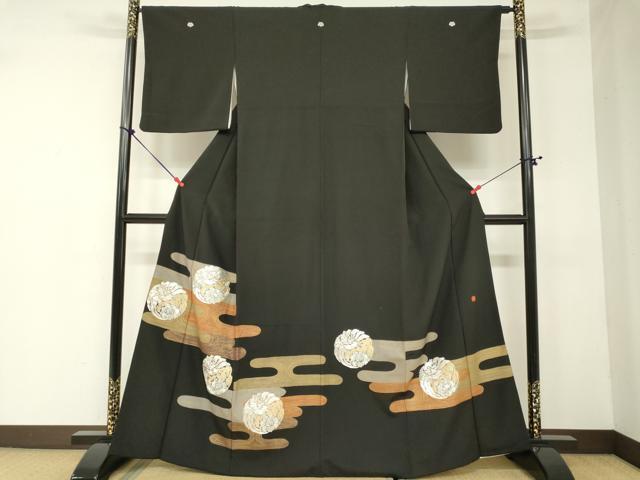 平和屋着物■豪華黒留袖　作家物　駒刺繍　エ霞鳳凰花丸文　金彩　正絹　逸品　DAAR6027ma_画像1