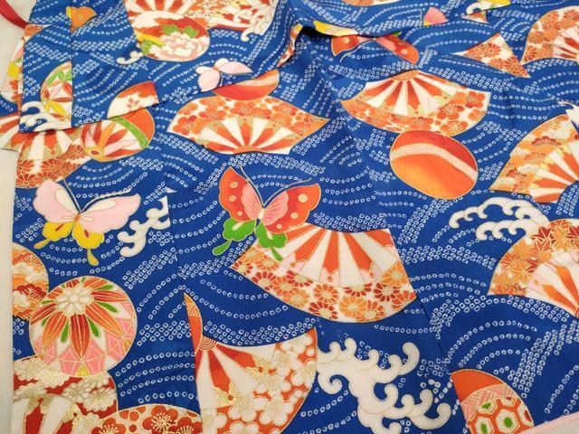 平和屋着物[]七五三　女の子　３歳　祝着　三つ身　帯セット　片輪車花蝶文　金彩　洗える着物　AAAU5432ja_画像3