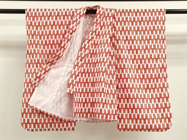 平和屋着物[]七五三　女の子　３歳　祝着　三つ身　長襦袢・行灯袴セット　矢羽根文　金彩　洗える着物　CAAT6192ze_画像2