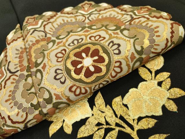 平和屋着物▼豪華黒留袖 総刺繍 正倉院鳳凰花文 金彩 正絹 逸品 DAAX9285fe_画像6