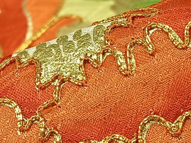 平和屋着物■豪華振袖　駒刺繍　絞り　草花文　金彩　正絹　逸品　AABB9463mf_画像5