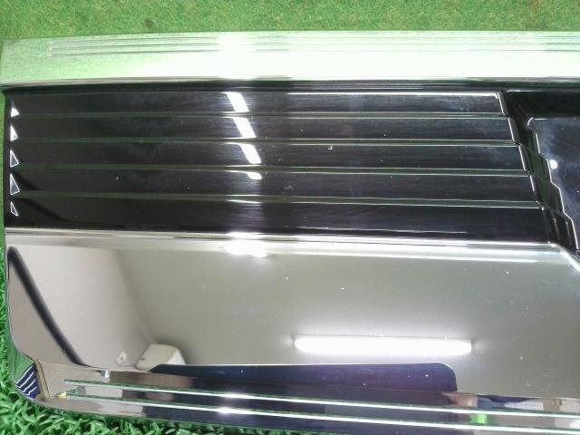 ハイゼット 3BD-S500P ラジエータグリル _画像4
