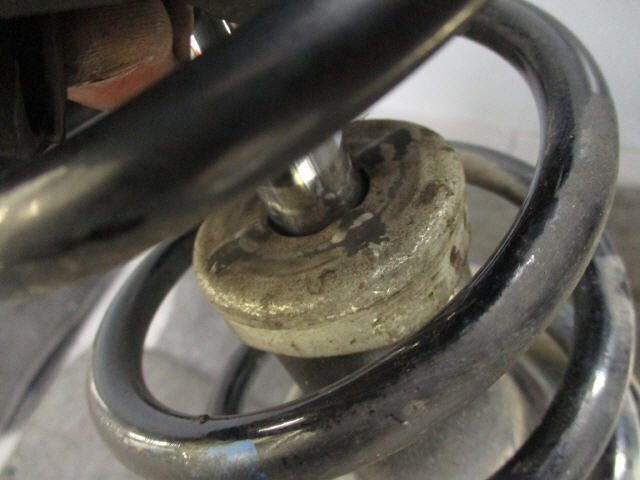 【検査済】 H26年 ムーヴ DBA-LA110S 左フロントストラット KFDET 48520-B2A80 [ZNo:07005427]の画像2