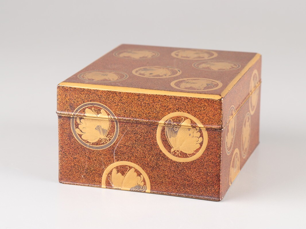 古美術 木製漆塗 金蒔絵 梨地 揚羽文 小箱 時代物 古作 初だし品 D4725_画像3