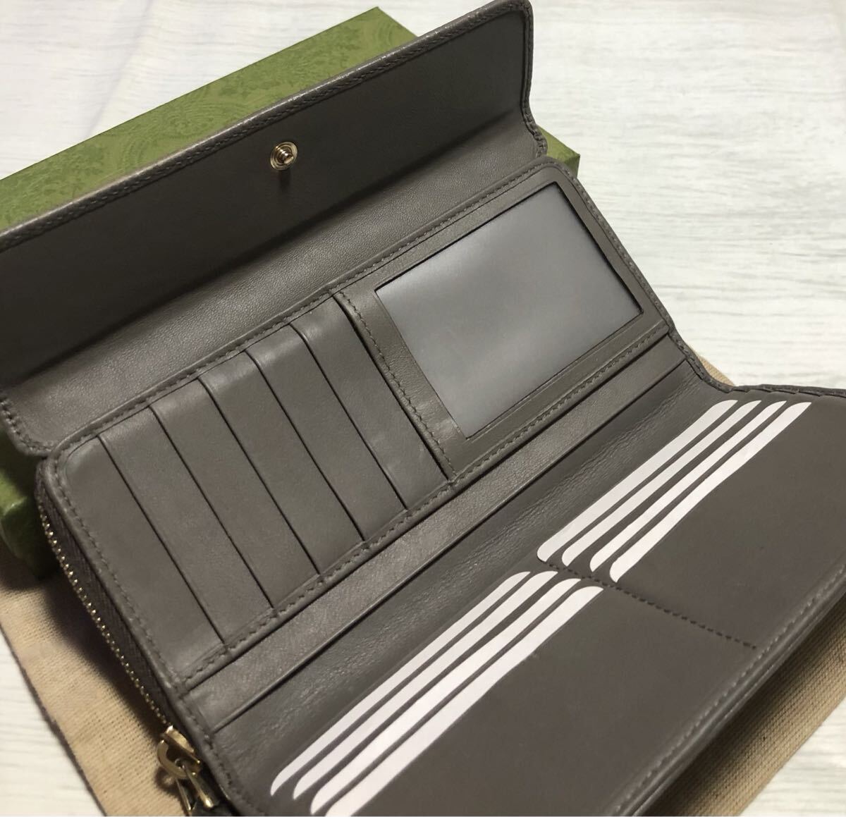 鑑定済み品/GUCCIマイクロGG三つ折りジップ長財布/カード入れ×14枚_画像6