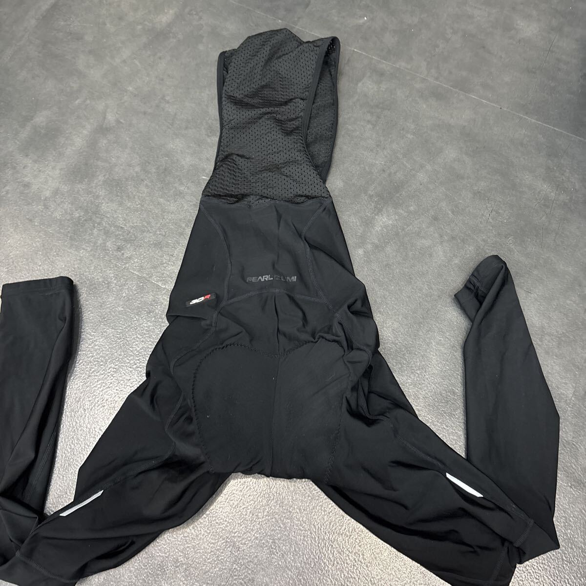 送料185円　パールイズミ　春秋用ビブタイツ　パッドつき　XL レーサーパンツ 黒_画像3