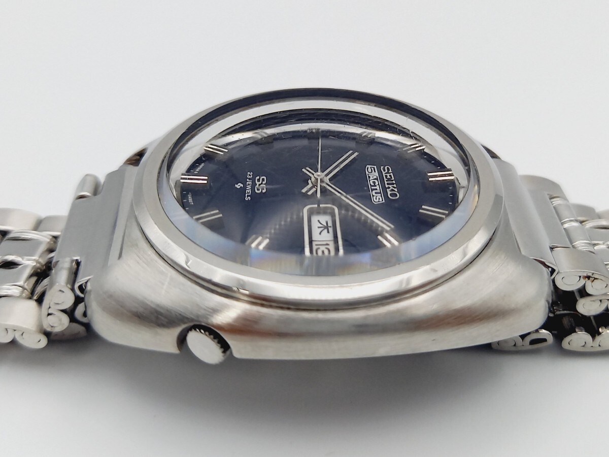【整備済・1979年製】SEIKO 5 ACTUS SS 自動巻き 23石 青文字盤 ジュビリーブレス 稼働良好 SEIKO セイコー セイコー5 アクタス 5ACTUSの画像4