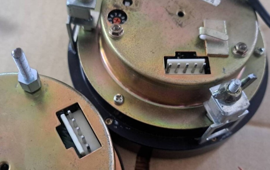 永井電子 ULTRA ステッピング タコメーター の 配線 (検 ハーネス 80Φ 120Φ 回転計 ウルトラ メーター ハコスカ ケンメリ 240z s30z AE86_画像3