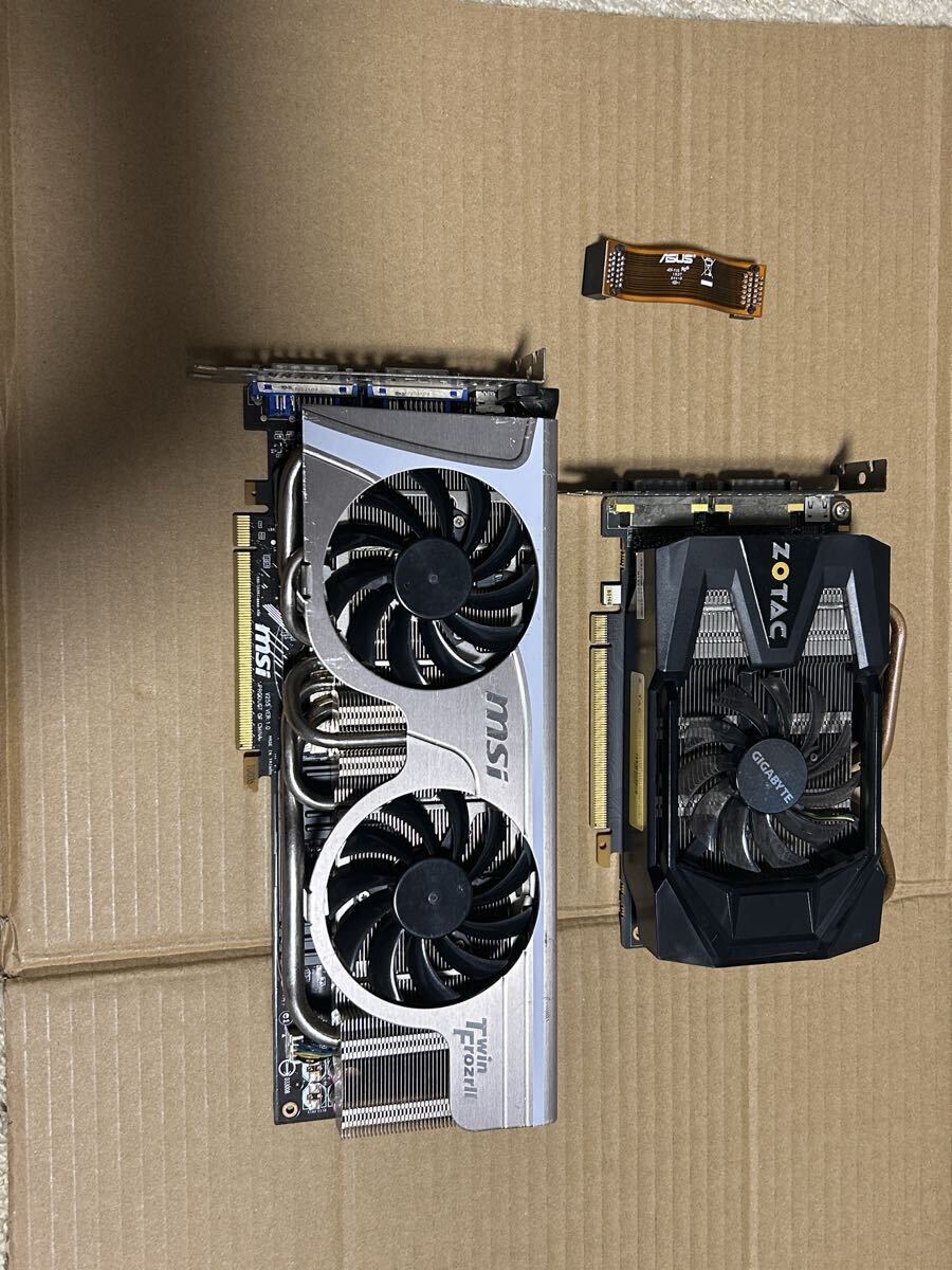 GTX 570 ×２枚 　SLIケーブル × 1個(gè)　(ZOTAC GTX570 、N580GTX Twin Frozr II/OC - MSI) グラボ　ビデオカード