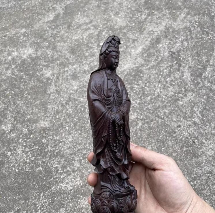 新作 沈香木彫刻 置物 観音菩薩 観音像 置物 彫刻 高30cm_画像3
