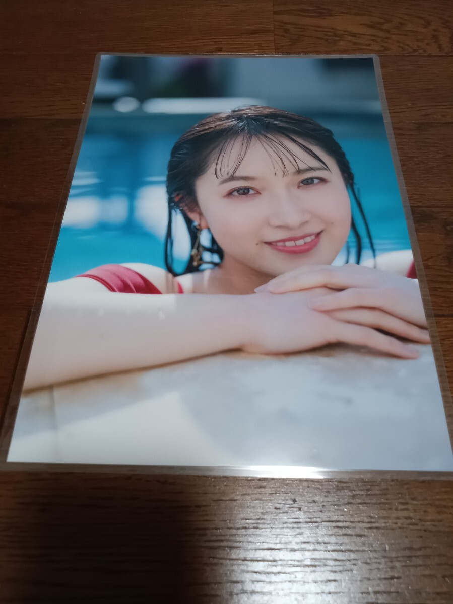 ★厚手ラミネート加工 150μ 切り抜き★ 森戸知沙希 4ページ 水着 A4サイズ 67_画像2