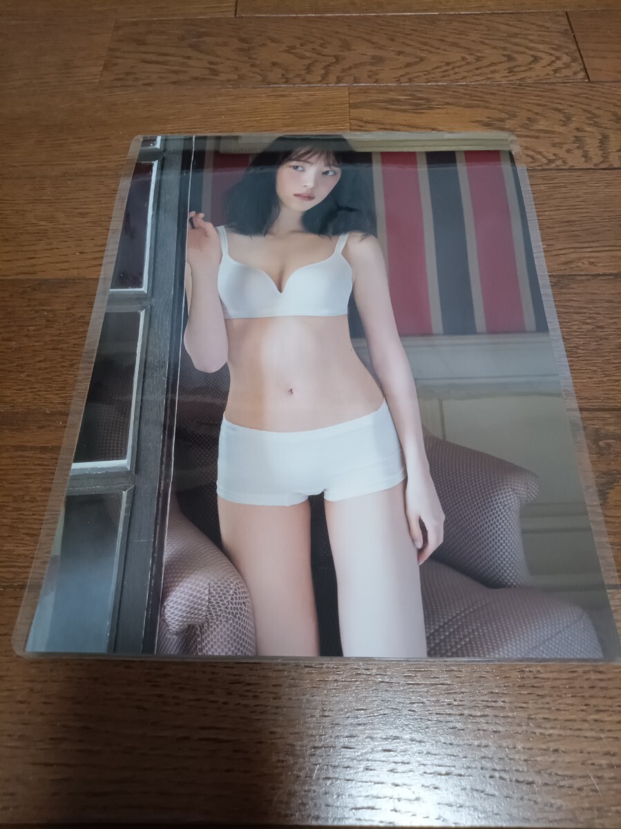 ★厚手ラミネート加工 150μ 切り抜き★ 堀未央奈 乃木坂46 6ページ 下着姿 A4変サイズ 2_画像3