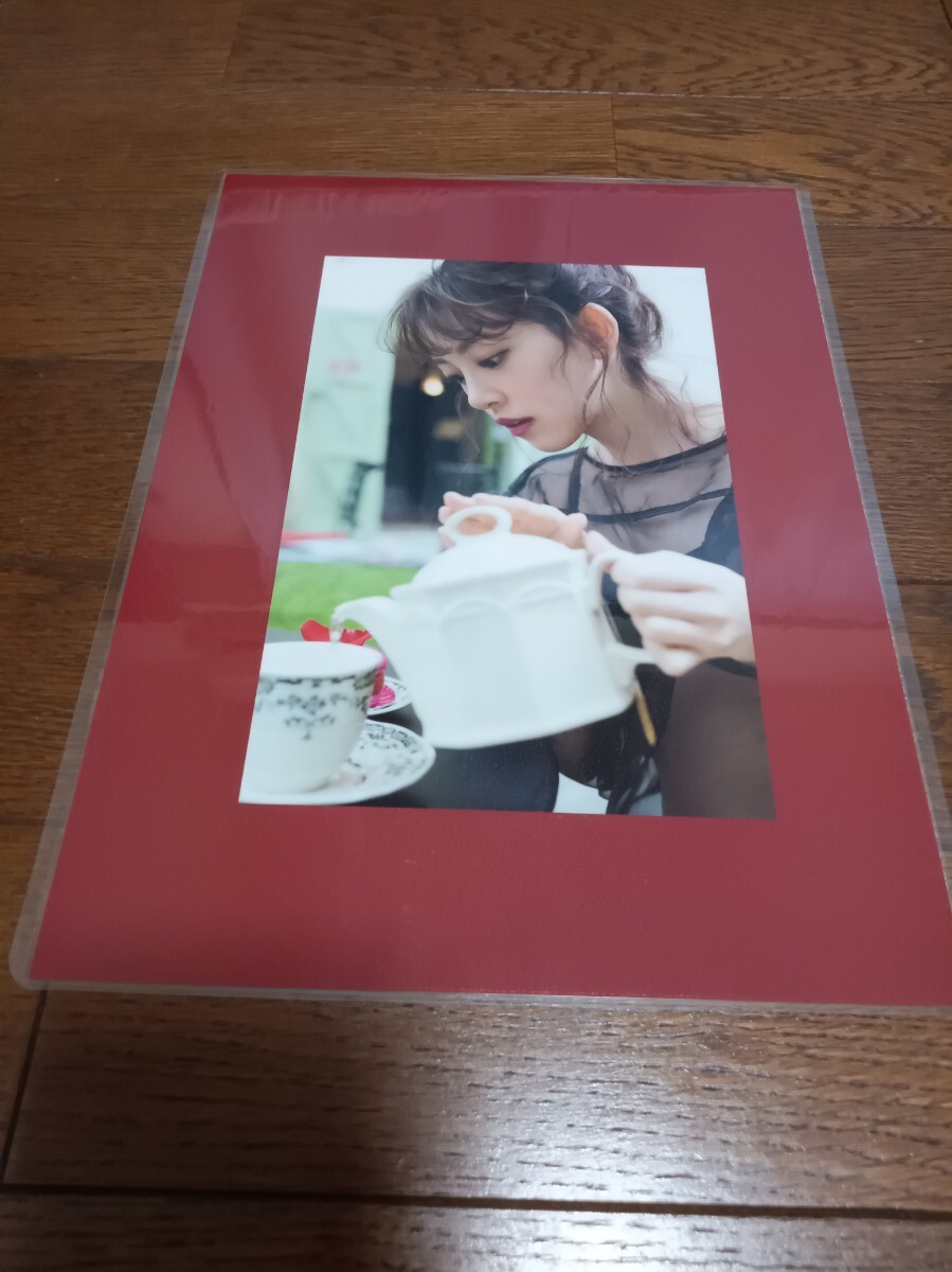 ★厚手ラミネート加工 150μ 切り抜き★ 堀未央奈 乃木坂46 6ページ シースルー A4変サイズ 12_画像5