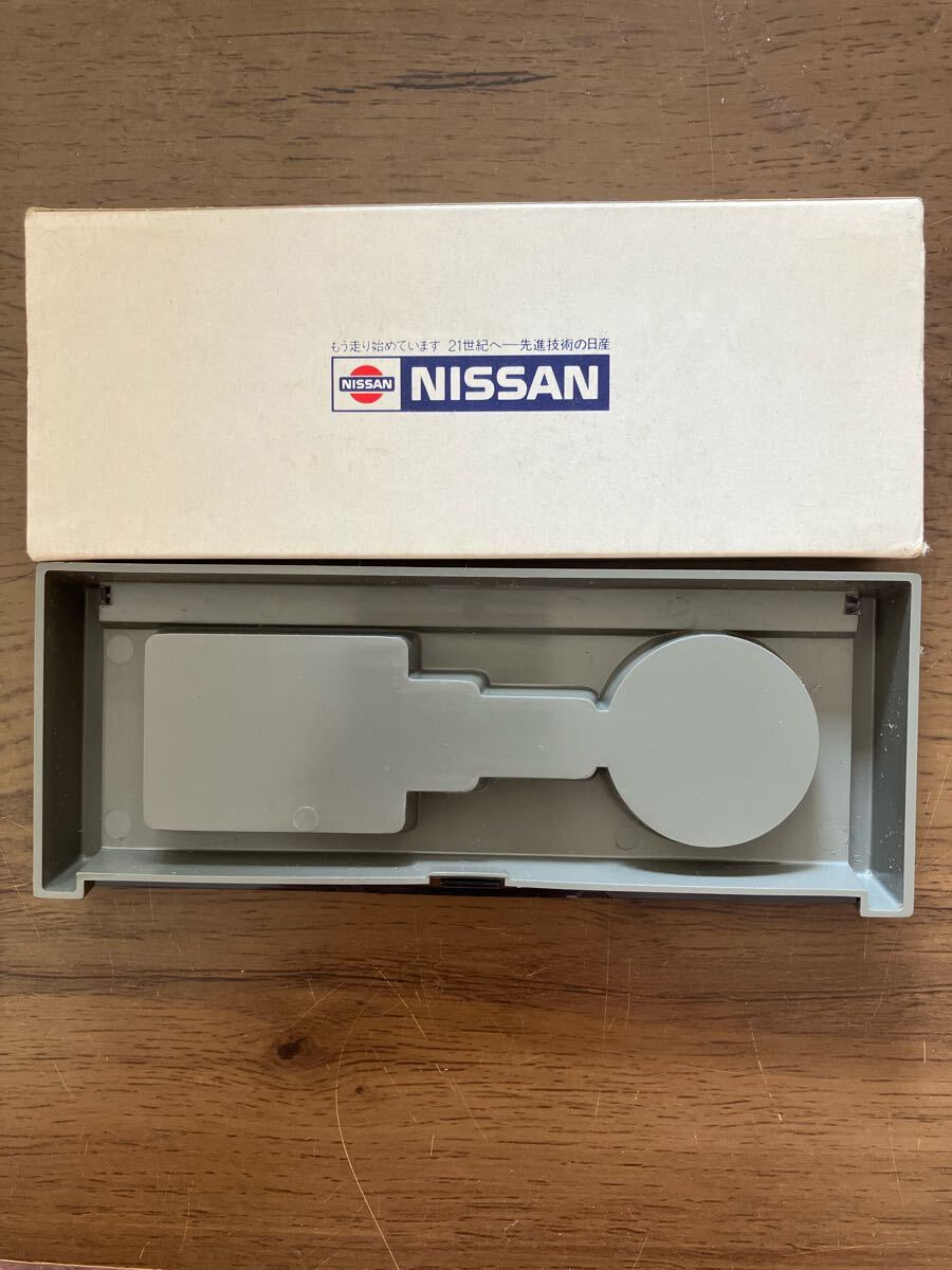 キーホルダー シルバー　日産創立50周年記念　NISSAN_画像6