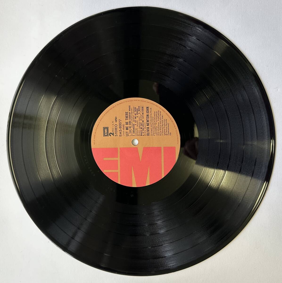 1円~【中古/美盤/国内盤】オリビア・ニュートン・ジョン レット・ミー・ビー・ゼア 帯付 LPレコード_画像4
