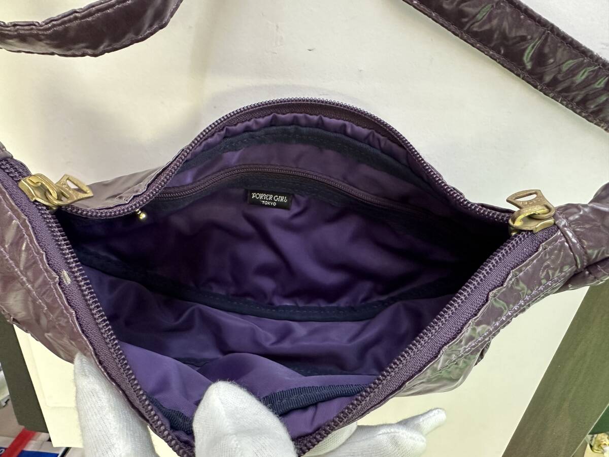 1円~【中古/美品】ポーターガール BONBON エナメル調 ドット柄 バナナ ショルダーバッグ L パープル_画像8