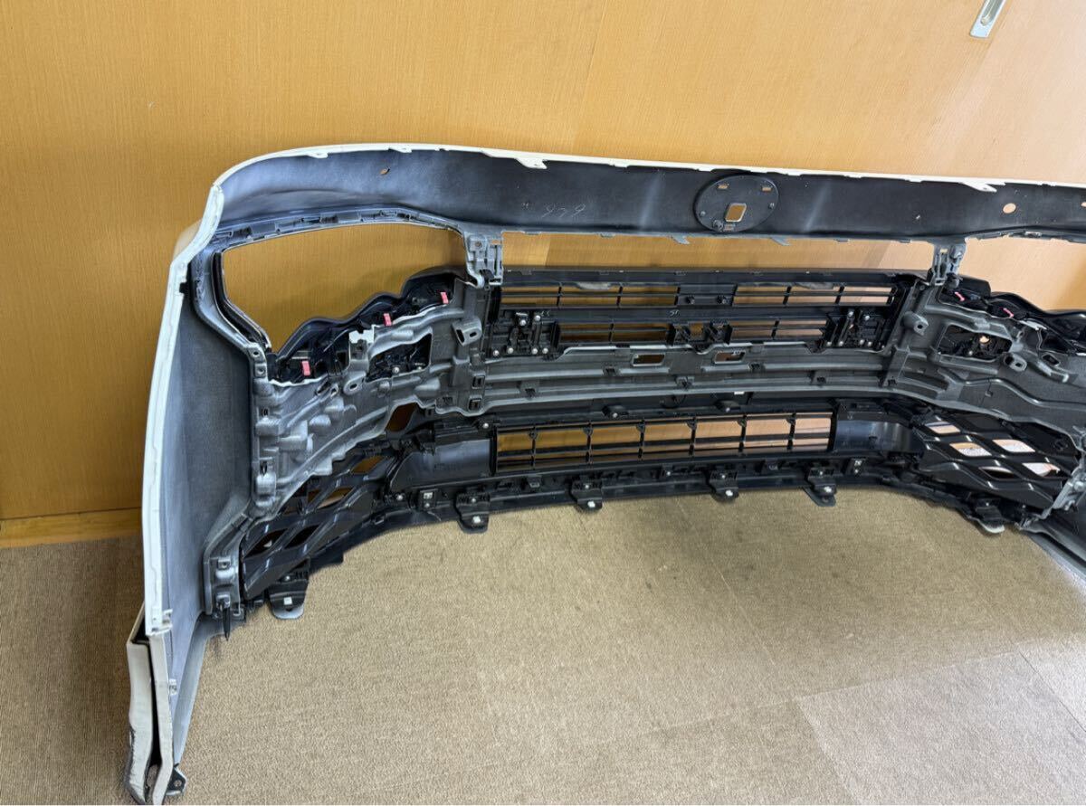 ★□ MZRA90W ヴォクシー HV 純正 フロントバンパー グリル モデリスタスポイラー付き 52119-V1010 フロントバンパー_画像9