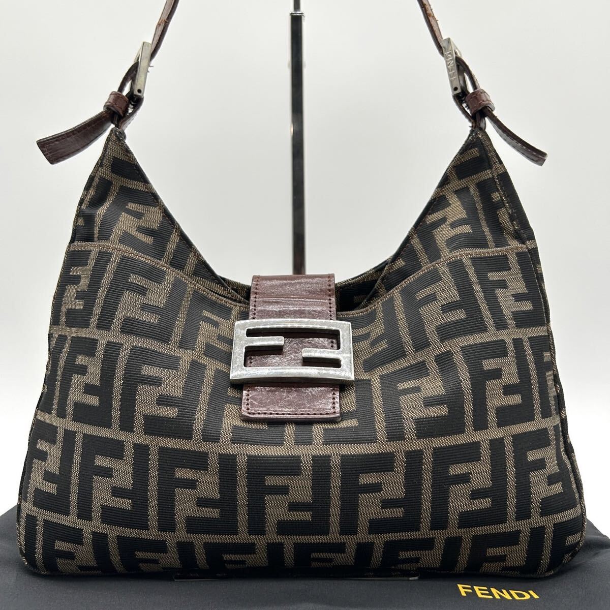 1円 ◆美品◆ FENDI フェンディ マンマバケット ショルダーバッグ FF ズッカ SV金具 レザー キャンバス ブラウン ワンショルダー 肩掛け_画像3