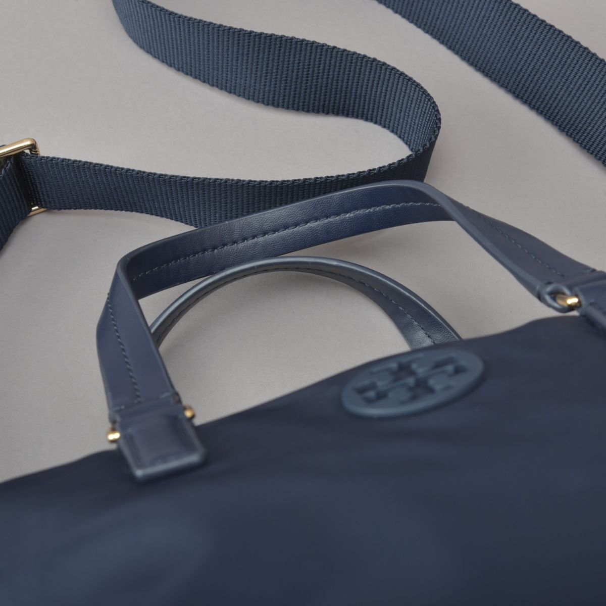 極美品 トリーバーチ ハンドバッグ ショルダー 2Way ネイビー ナイロン トート 手持ち Tory Burch 鞄 #80※1002-50/ZEk.b_画像8