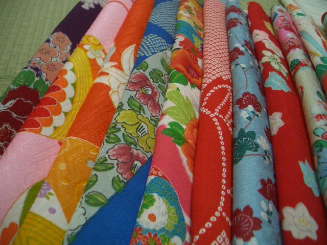 可愛い古典柄2-⑧　アンティーク女児子供着物生地はぎれ14枚　吊るし雛つまみ細工古布正絹_画像2