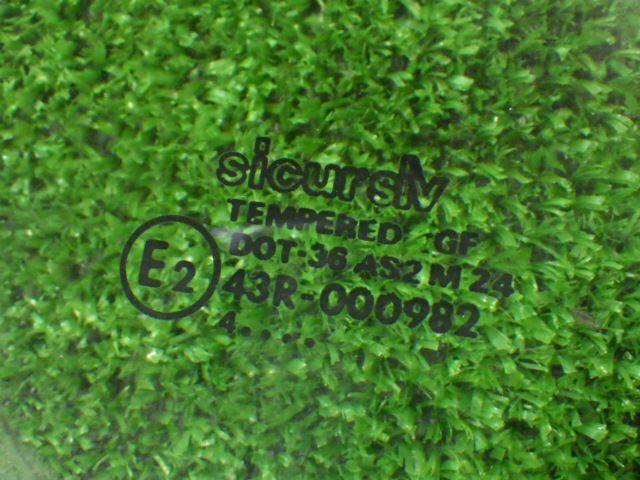 * Rover MINI may fair 1.3 I AUTO XN12A Mini * задний правый боковое стекло в задней части кузова оригинальный б/у 