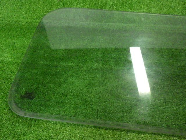 * Rover MINI may fair 1.3 I AUTO XN12A Mini * задний правый боковое стекло в задней части кузова оригинальный б/у 