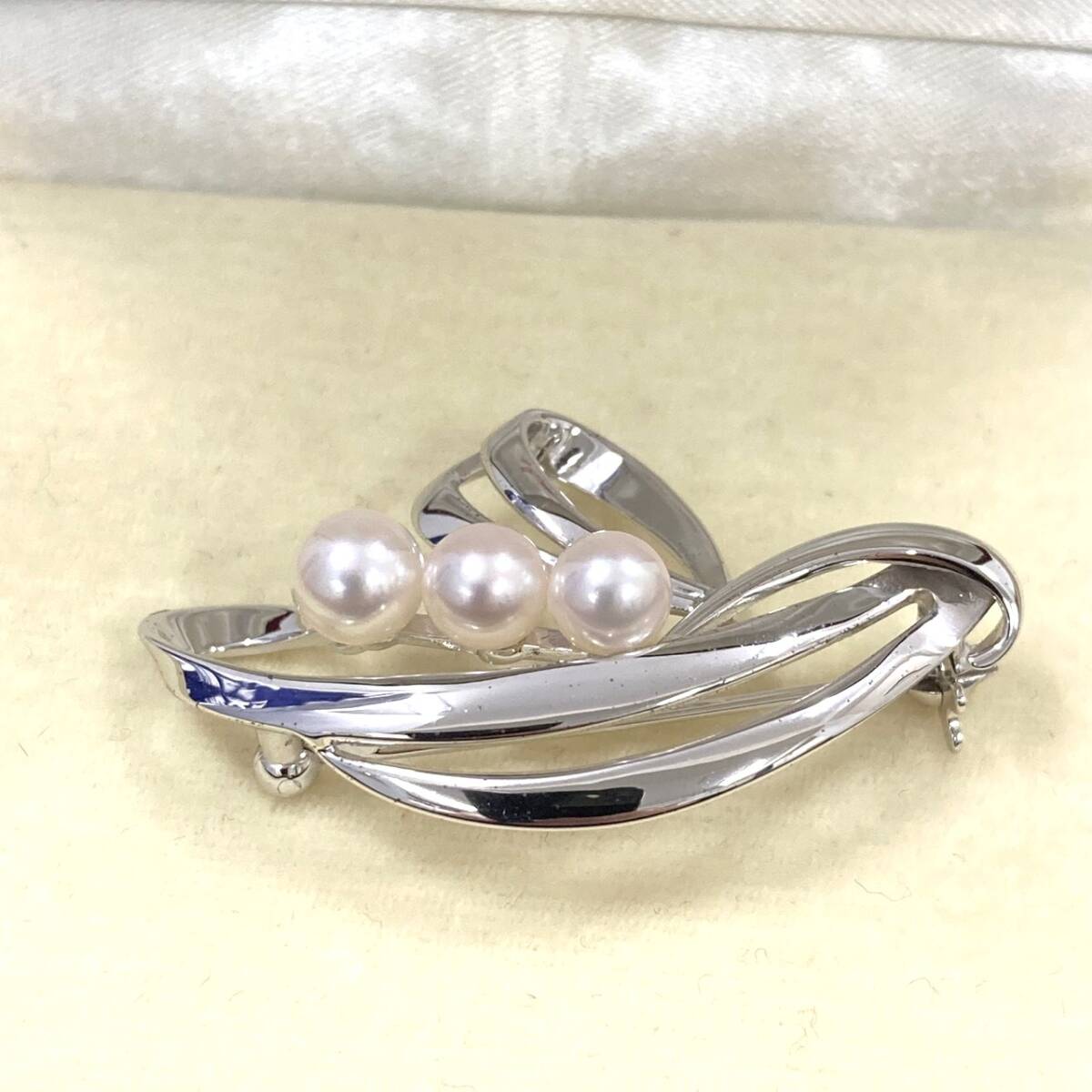 MIKIMOTO ミキモト シルバー NHK刻印 パールブローチ シルバーカラー アクセサリー ブランド_画像2