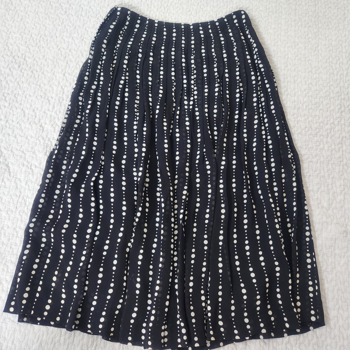 美品★ランバンコレクション LANVIN La Collection  スカート フレア プリーツ 日本製 水玉 ドット はっ水加工 ヴィンテージ_画像8