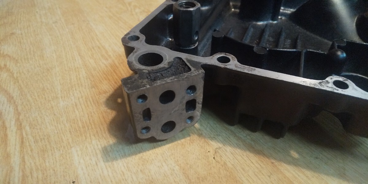 ゼファー400 純正オイルパン オイルフィルターカバー ZR400C 検)ゼファー550 ゼファーχ ゼファー750 Z400FX GPz400F Z400GP Z400LTD_画像3