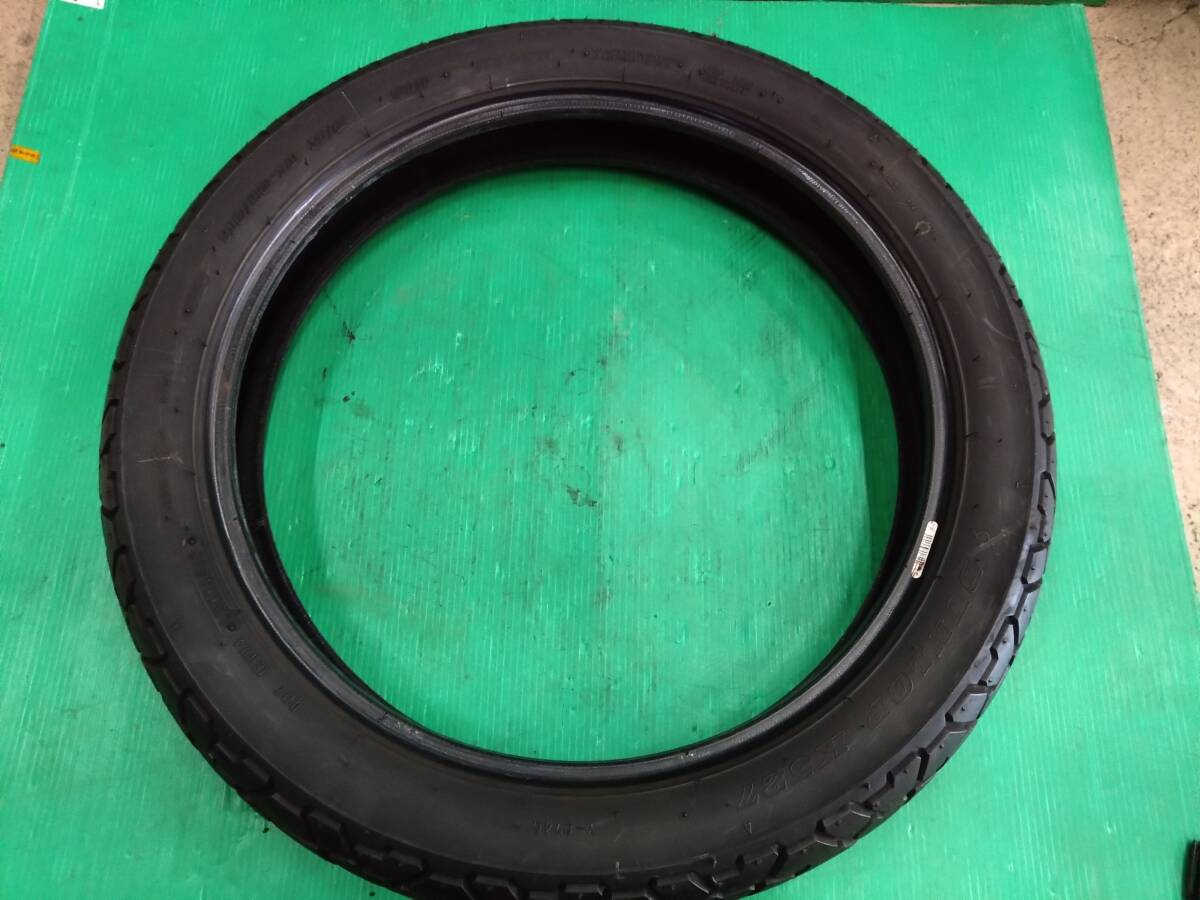 160 1F DUNLOP ダンロップ K527 110/90-18 チューブタイヤ 中古 20251021_画像1