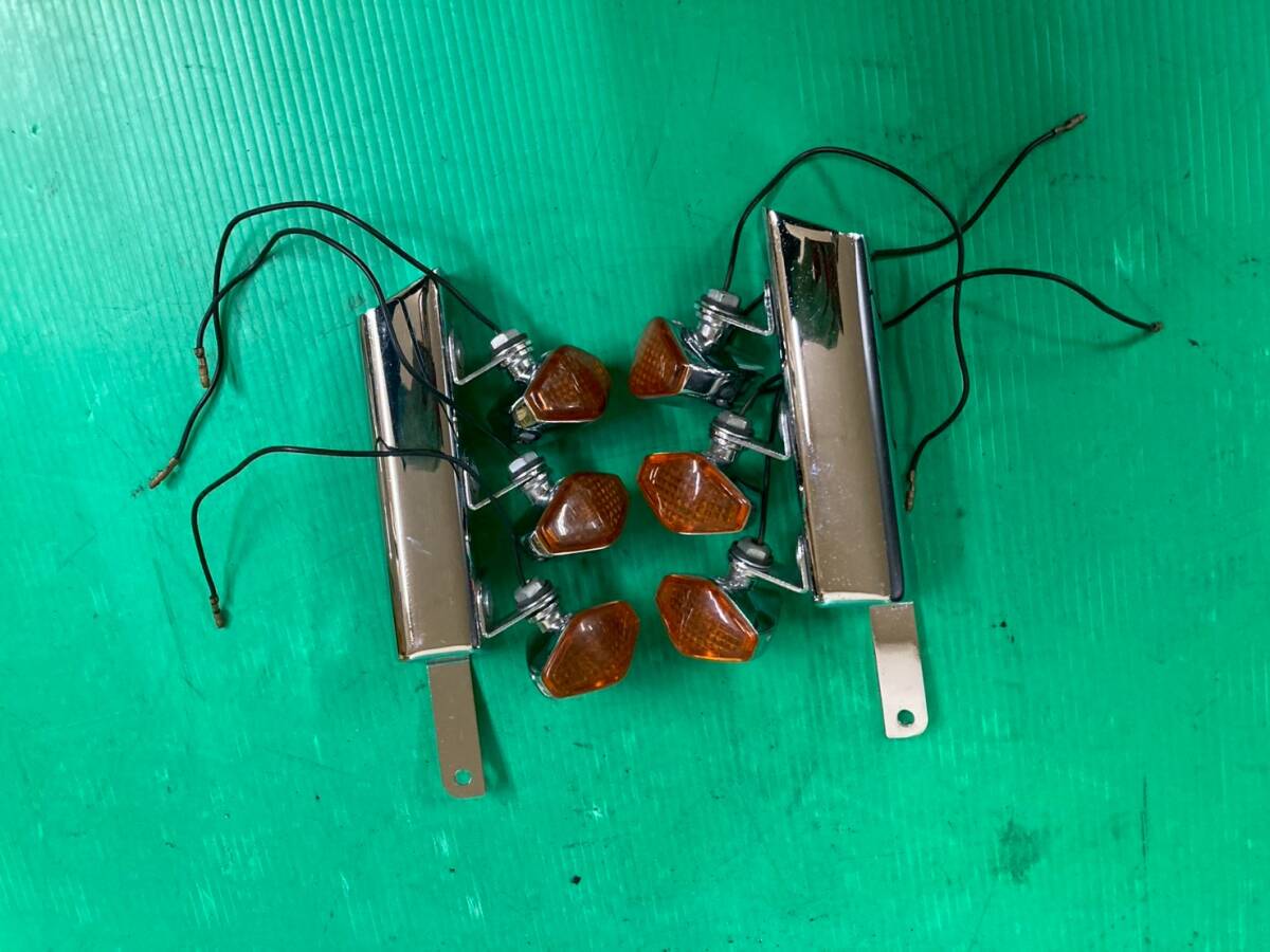 80*1FG【バイク オートバイ用】3連 ウインカー 左右セット 族車 251024_画像1